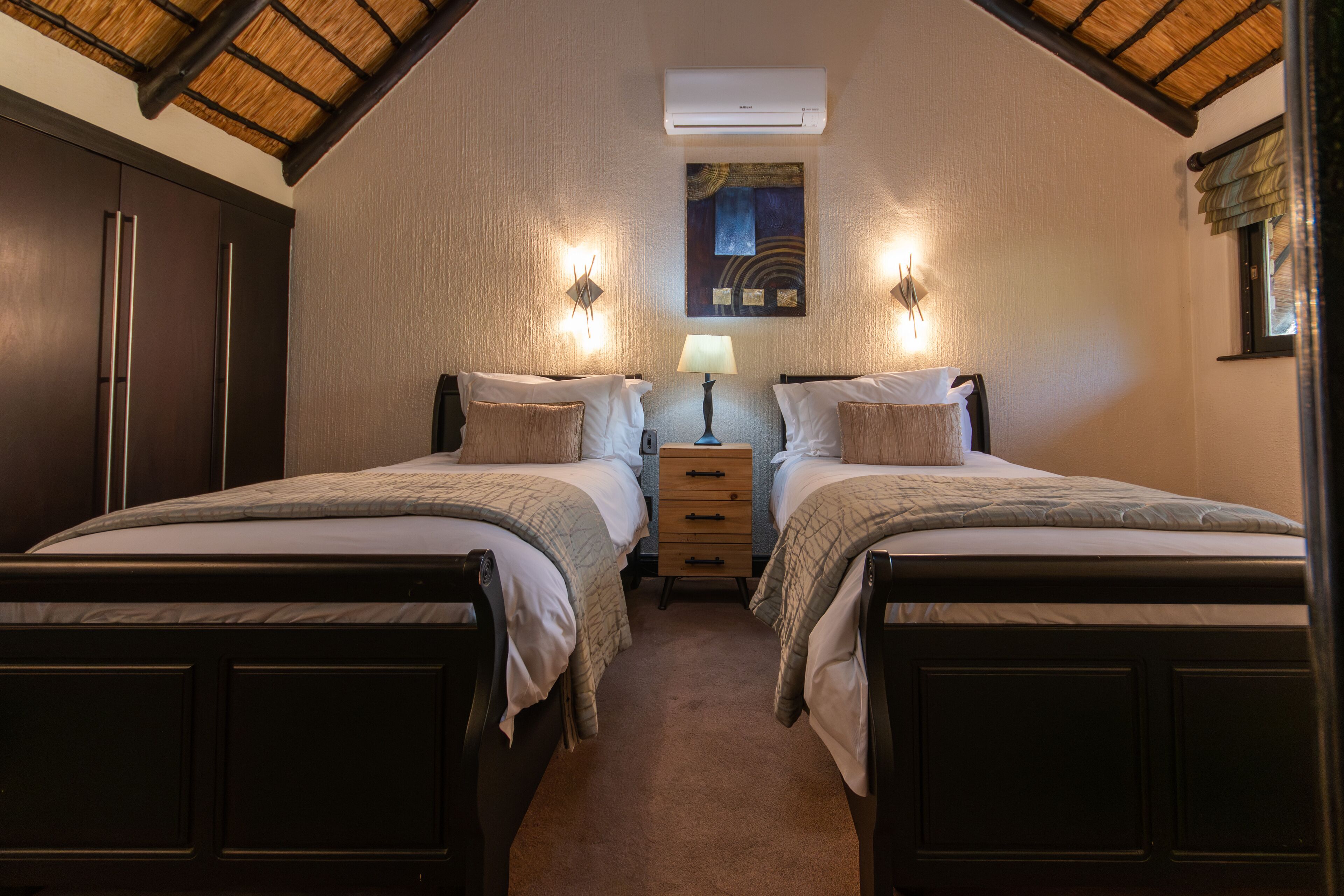 3 soverom, safe på rommet, skrivebord og wi-fi (inkludert)