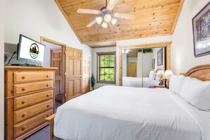 2 chambres, fer et planche à repasser, Wi-Fi gratuit, draps fournis