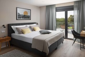 3 bedrooms, free WiFi - Stylish Villa with Pool (Labin)