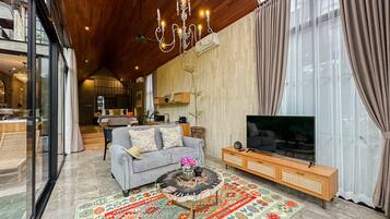 One Bedroom Private Pool Villa with Valley View | Living area