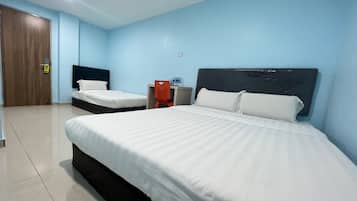 Standard Triple Room | 1 bedroom, bed sheets