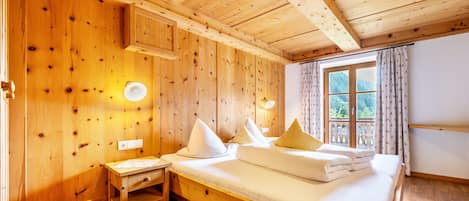 2 chambres, Wi-Fi gratuit, draps fournis