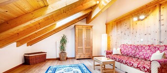 Apartment 'Mitterbruggehof Berganemone' with Mountain View, Shared Garden and Wi-Fi