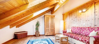 Ferienwohnung 'Mitterbruggehof Berganemone' mit Bergblick, Gemeinschaftsgarten und WLAN