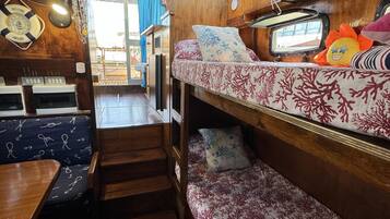 1 chambre, Wi-Fi gratuit, draps fournis