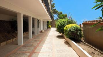 Enceinte de lâhĂ©bergement