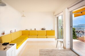 Televisión, mesa de ping pong