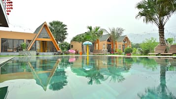 Outdoor pool, pool umbrellas