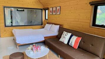 Deluxe Bungalow | 1 bedroom, individually decorated, individually furnished, desk