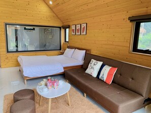 1 chambre, décoration personnalisée, ameublement personnalisé, bureau