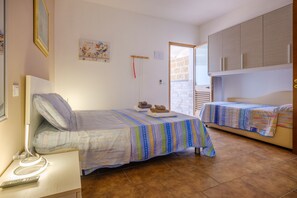 1 bedroom, free WiFi, bed sheets