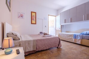 1 bedroom, free WiFi, bed sheets
