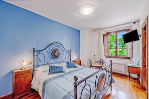 Vila família, 6 quartos, lareira, ao lado da montanha (Villa del Colle) | 6 quartos, Wi-Fi