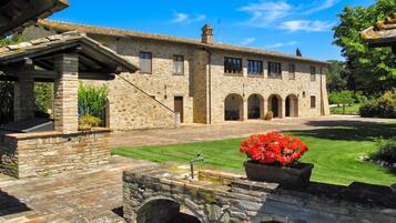 Family Villa, 6 Bedrooms, Fireplace, Mountainside (Villa del Colle) | Exterior
