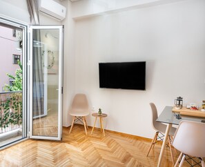 تناول الطعام