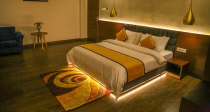 Four Leaf Hotel Sapphire Blue