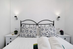 1 chambre, fer et planche à repasser, Wi-Fi gratuit, draps fournis