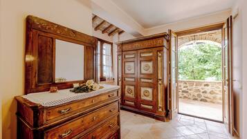 Biệt thự dành cho gia đình, 3 phòng ngủ, lò vi sóng, cạnh núi (Villa San Martino) | Nội thất