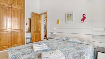 3 bedrooms, free WiFi, bed sheets