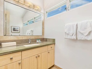 Hair dryer - Modern Condo W/Ocean Views and Lanai - Waikīkī Shore #ph07 (HONOLULU)