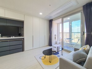 Premium Double Room, City View | Living area | LED TV, Netflix, streaming services