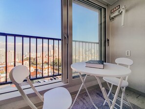 Habitación Premium doble, vistas a la ciudad | Terraza o patio