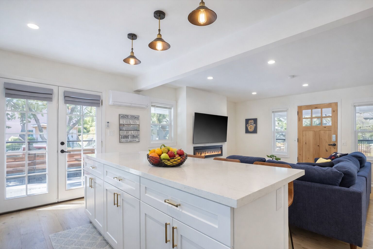 Clean, bright kitchen ideal for extended stays near USC