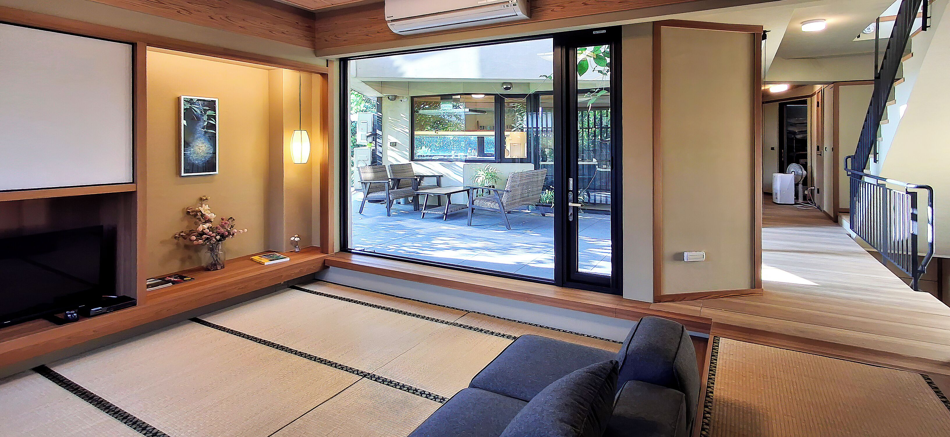 Signature Villa, 4 Bedrooms, Courtyard View, Beachfront | Living area