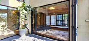 Signature Villa, 4 Bedrooms, Courtyard View, Beachfront | Terrace/patio - Tabe Mariyangwagi (Tainan)