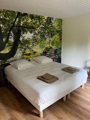 Desk, iron/ironing board, travel cot, free WiFi