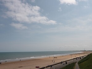 Beach nearby - Ridgeway (Bridlington)