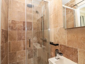 Shower - Ridgeway (Bridlington)