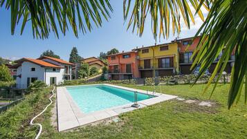 Piscina stagionale all'aperto