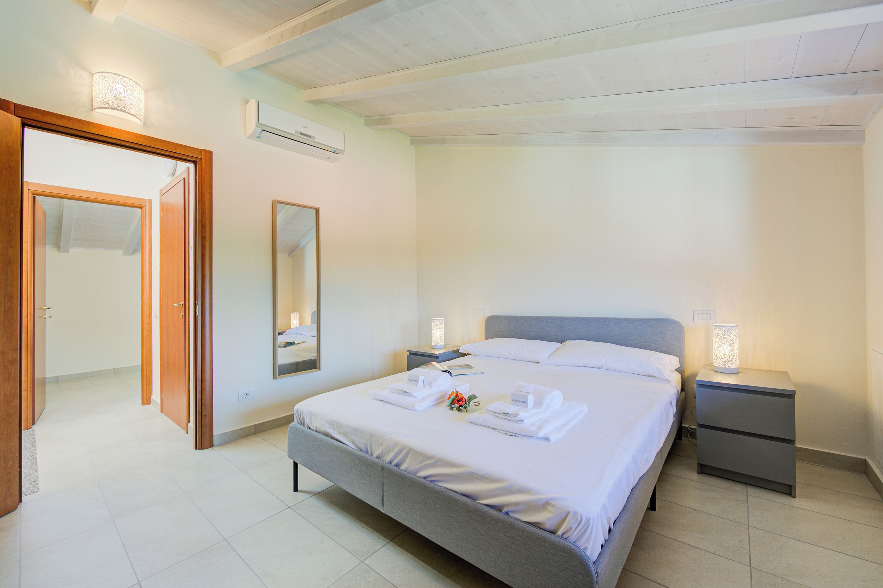 Familienhaus, Mehrere Schlafzimmer, 2 Bäder, Bergseite (Cottage del Lago)