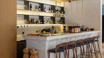 Bar (in der Unterkunft)