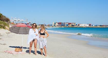 Central Fremantle Hideaway Studio