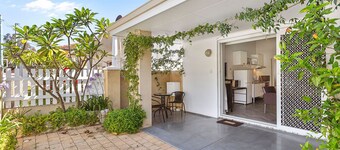 Central Fremantle Hideaway Studio