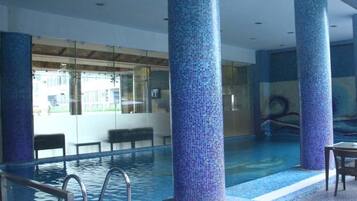 Kolam renang terbuka