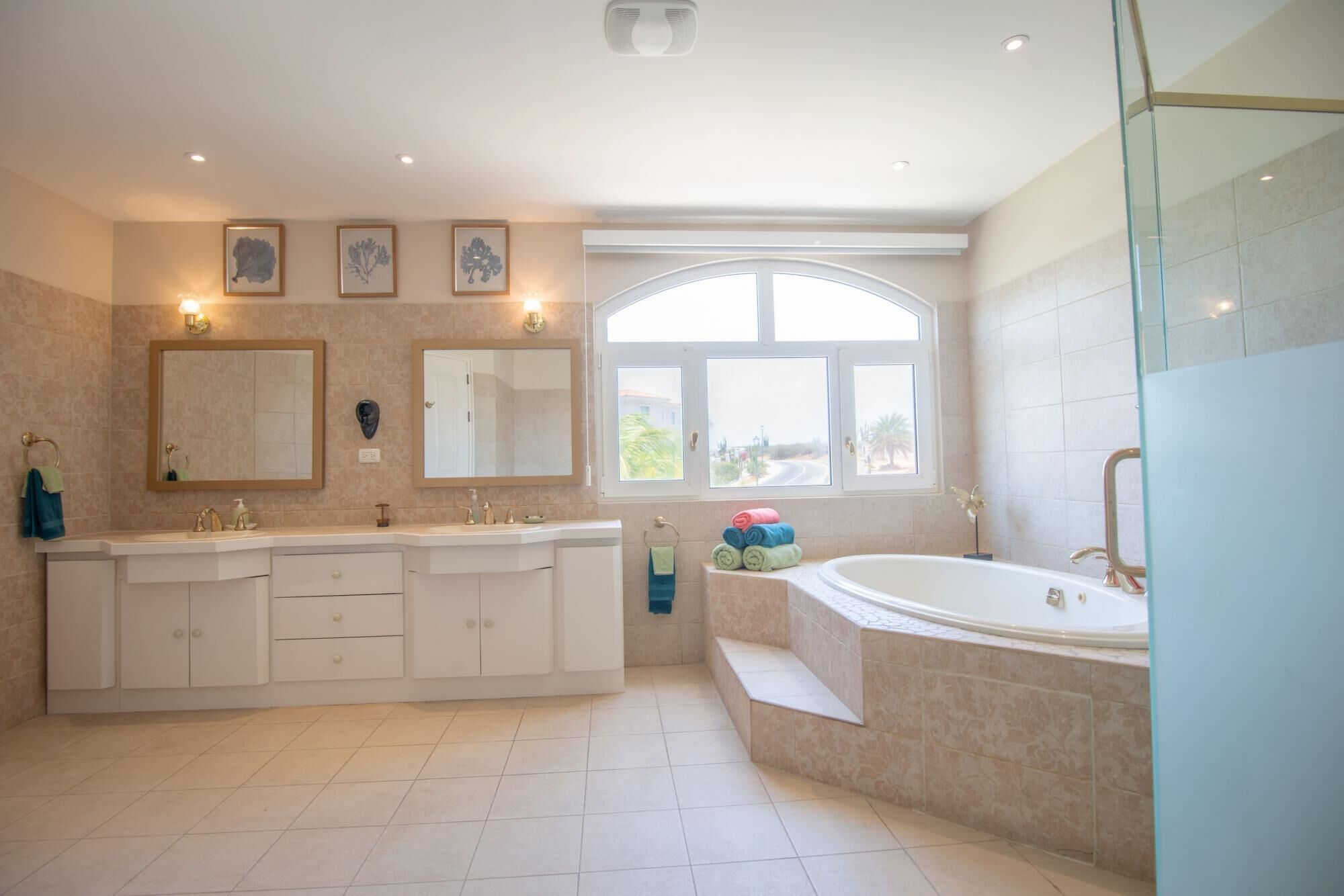 Foto - This One of a Kind Amazing Aruba Beach House