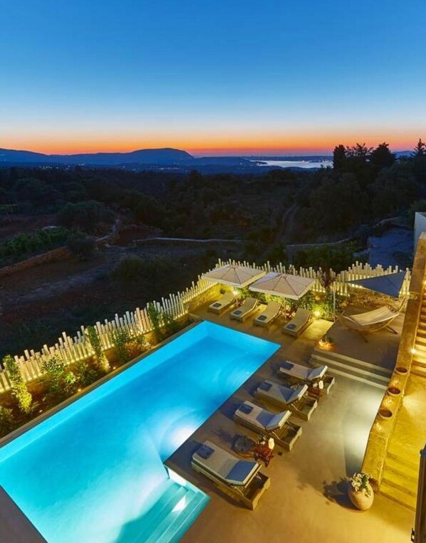 Villa | 4 bedrooms, soundproofing