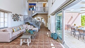 House | 4 bilik tidur, kalis bunyi 
