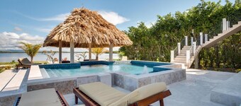 Villa Laguna Gecko in Belize City