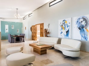 5 bedrooms