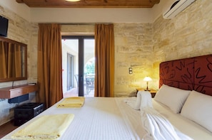 6 bedrooms