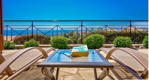 2 bedrooms - Apartment Cc02 - Incredible Sea Views Aphrodite Hills Resort (Kouklia)