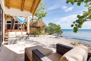 House | 5 bedrooms - Incredible All-inclusive Luxury Private Island Resort in the Caribbean (Placencia)