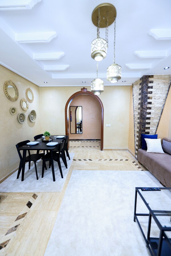Interior - Luxueux & traditionnel 2chambres/1min gare Agdal (Rabat)