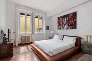 4 bedrooms, travel cot, free WiFi, wheelchair access