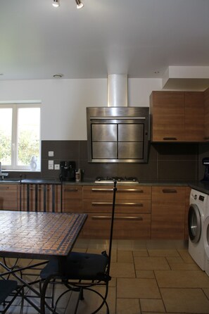 High chair - The Grand Longere (Coux-et-Bigaroque-Mouzens)