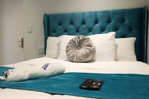 Standard Room | Iron/ironing board, free WiFi - Elgibor Best Guest House  (Cape Town)